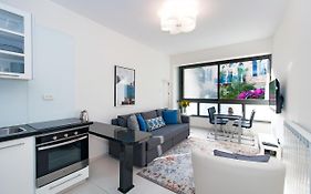 Colony Suites - Hildesheimer St.